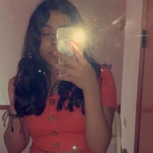 Meet your Posher, Daniela